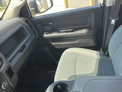 Used 2016 RAM 1500 Express w/ Popular Equipment Group AWD/4WD image 12
