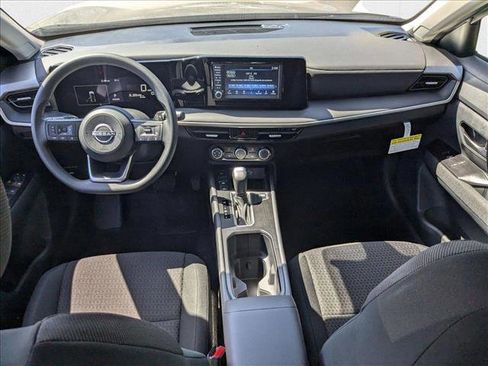 New 2025 Nissan Kicks S image 13