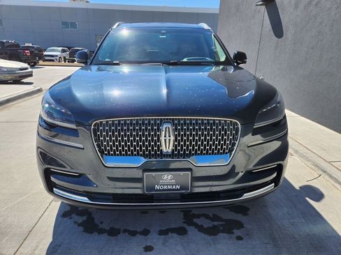 Used 2022 Lincoln Aviator Reserve w/ Equipment Group 201A AWD/4WD image 3
