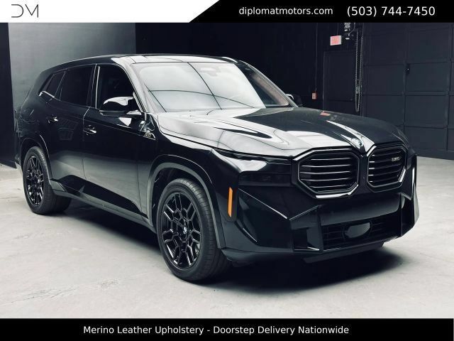 Used 2023 BMW XM AWD/4WD image 9