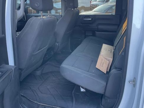 Used 2022 Chevrolet Silverado 2500 LT image 10