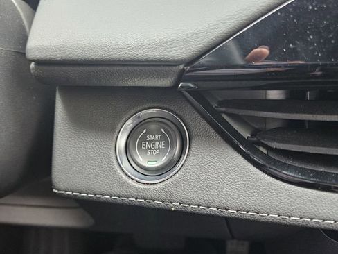 Used 2025 Buick Enclave Avenir AWD/4WD image 19