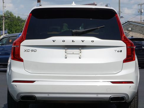 Used 2017 Volvo XC90 T6 Momentum w/ Vision Package AWD/4WD image 8