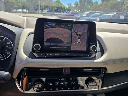 Used 2021 Nissan Rogue SL AWD/4WD image 23
