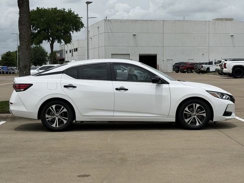 Used 2022 Nissan Sentra SV w/ Trunk Package FWD image 3