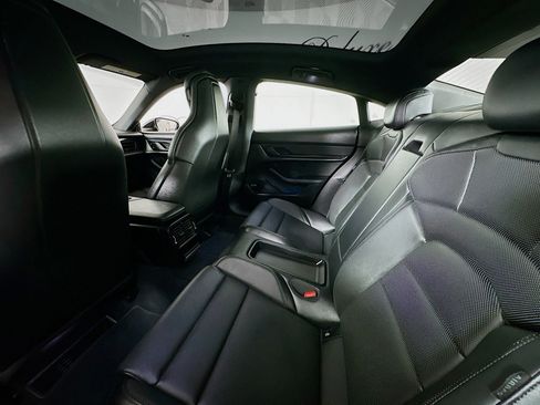 Used 2020 Porsche Taycan 4S image 23