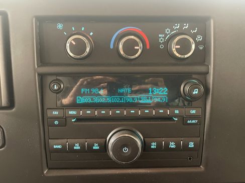 Used 2016 Chevrolet Express 2500 LS image 20