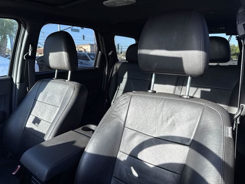 Used 2011 Ford Escape Limited w/ 302A Rapid Spec Order Code FWD image 7