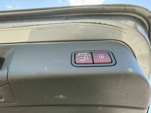 Used 2018 Mercedes-Benz GLE 350 image 24