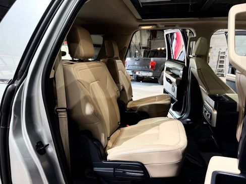 Used 2024 Ford Expedition Max Limited image 23