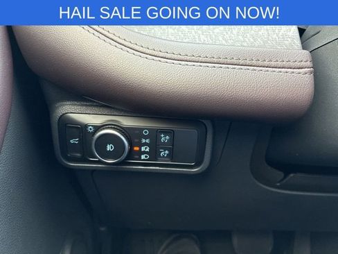 Certified 2025 Ford Explorer Platinum AWD/4WD image 32