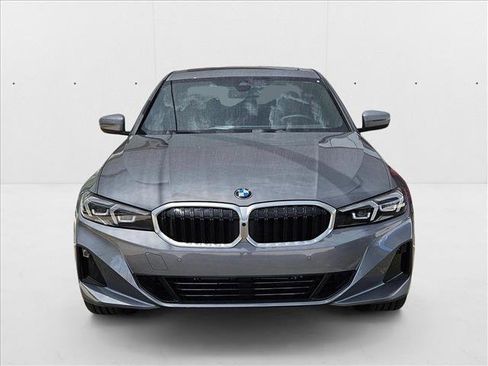 Used 2025 BMW 330i Sedan w/ Convenience Package image 2