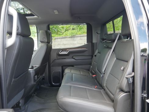 Certified 2022 Chevrolet Silverado 1500 RST w/ Convenience Package II AWD/4WD image 17