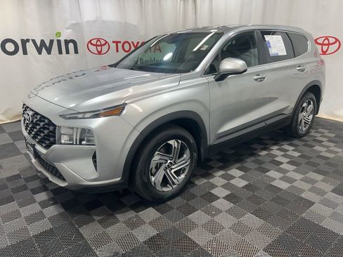 Used 2023 Hyundai Santa Fe SE image 4