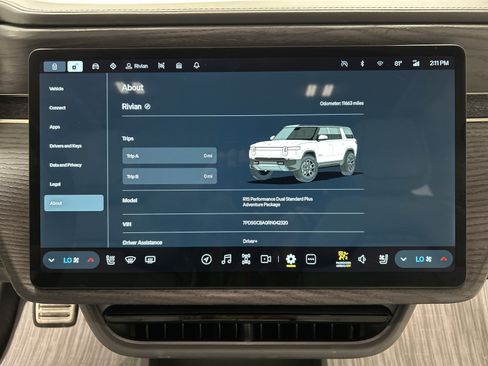 Used 2024 Rivian R1S Adventure AWD/4WD image 29