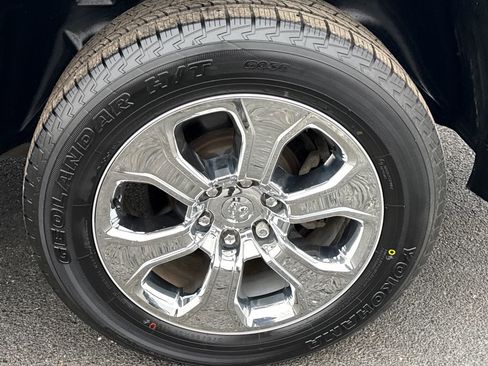 Used 2022 RAM 1500 Big Horn image 12