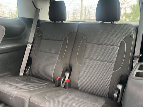 Used 2021 GMC Acadia SLE w/ Elevation Edition image 19