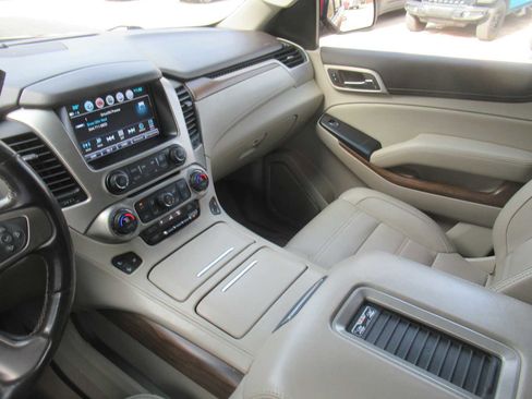 Used 2020 GMC Yukon Denali w/ Open Road Package image 31