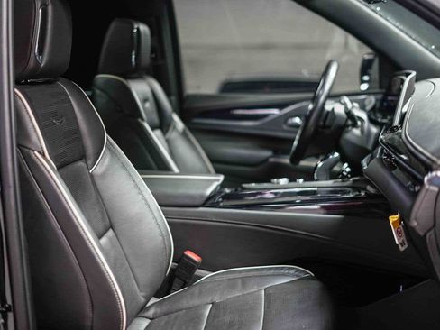 Used 2023 Cadillac Escalade ESV Sport image 22