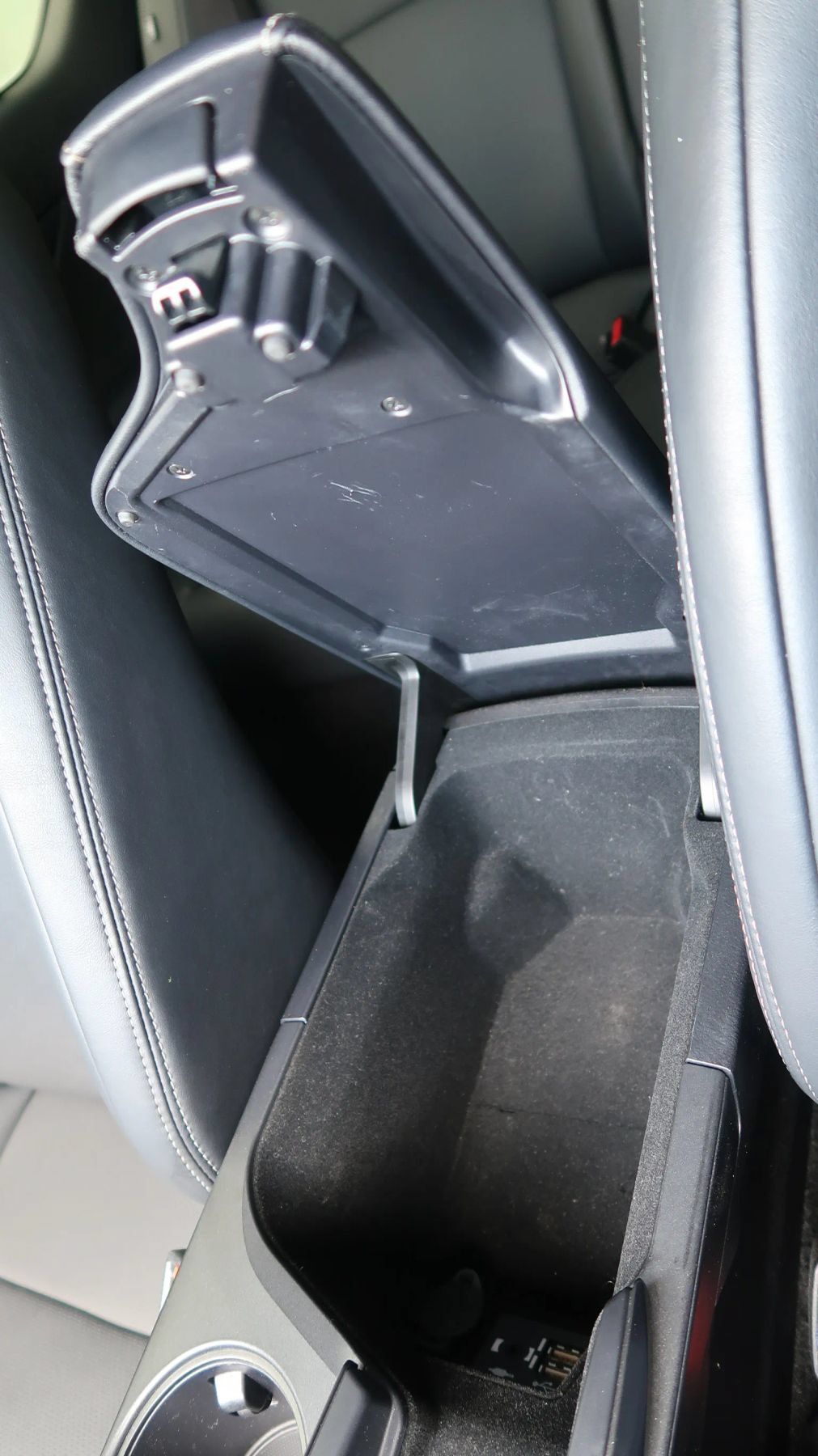 Used 2024 Lexus IS 300 F Sport w/ Accessory Package 2 RWD image 29