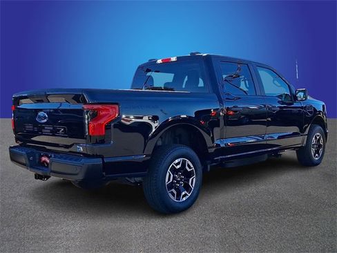 Used 2023 Ford F150 Lightning Pro image 4