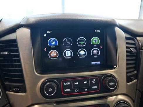 Used 2016 GMC Yukon Denali w/ Open Road Package AWD/4WD image 15