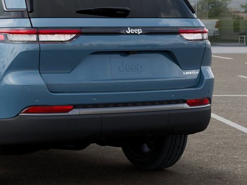 New 2026 Jeep Grand Cherokee Limited w/ Limited Altitude Package RWD image 13