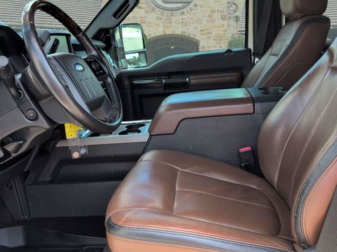 Used 2015 Ford F350 Platinum AWD/4WD image 6