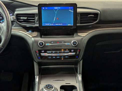 Used 2020 Ford Explorer Limited RWD image 17