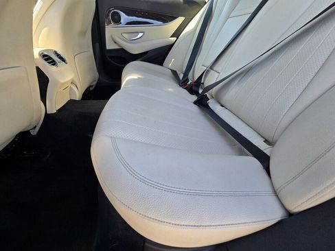 Used 2020 Mercedes-Benz E 350 Sedan image 11