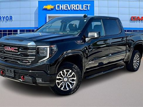 Used 2023 GMC Sierra 1500 AT4 w/ AT4 Preferred Package image 3