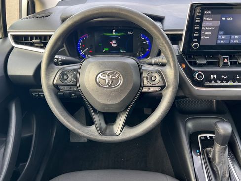 Used 2020 Toyota Corolla LE image 15