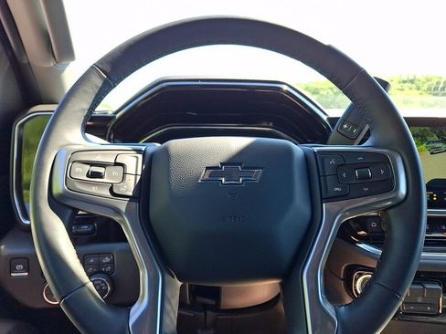 Used 2025 Chevrolet Silverado 2500 LTZ AWD/4WD image 20