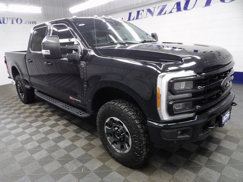 Used 2023 Ford F250 Lariat w/ Lariat Ultimate Package image 3