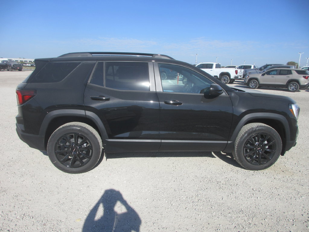 New 2027 GMC Terrain Elevation w/ Elevation Premium Package FWD image 3