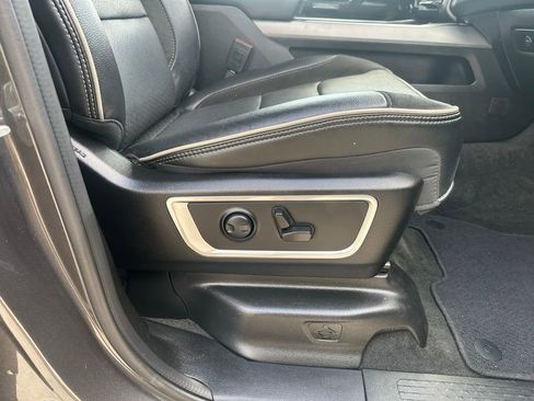 Used 2024 RAM 1500 Laramie image 23