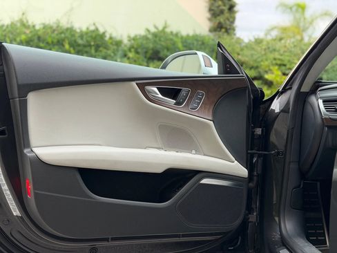 Used 2013 Audi S7 Prestige image 14