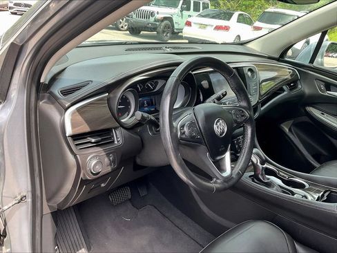 Used 2020 Buick Envision Essence AWD/4WD image 5