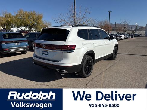 New 2026 Volkswagen Atlas SE FWD image 5