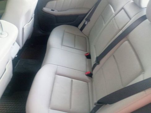 Used 2013 Mercedes-Benz E 350 Sedan image 71