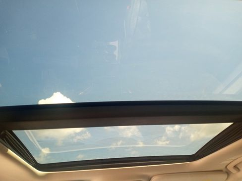 Used 2012 Jeep Grand Cherokee Overland image 17