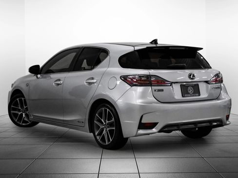 Used 2016 Lexus CT 200h w/ Navigation Package FWD image 11