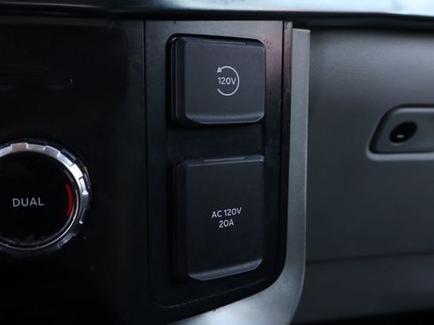 Used 2022 Ford F150 Limited image 51