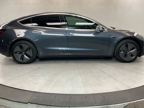 Used 2018 Tesla Model 3 Long Range RWD image 6