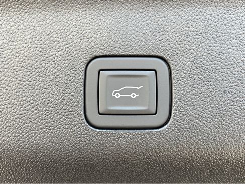 New 2025 GMC Yukon AT4 Ultimate image 33