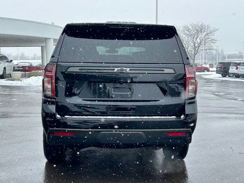 Used 2021 Chevrolet Tahoe Z71 w/ Z71 Signature Package image 6