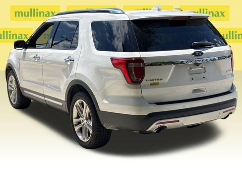 Used 2017 Ford Explorer Limited FWD image 9