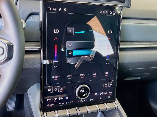 New 2027 GMC Terrain AT4 w/ Convenience Package III AWD/4WD image 11