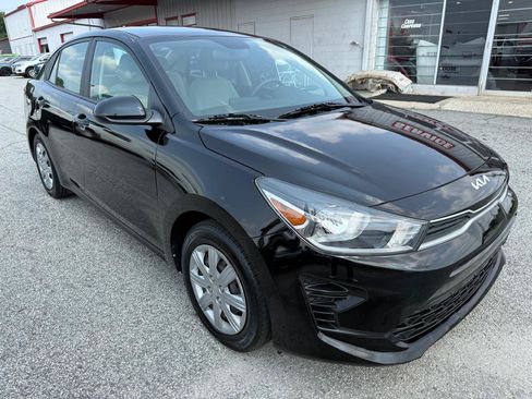 Used 2022 Kia Rio S FWD image 3