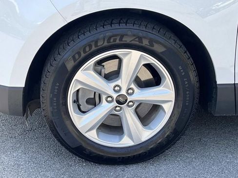 Used 2024 Ford Edge SE AWD/4WD image 11